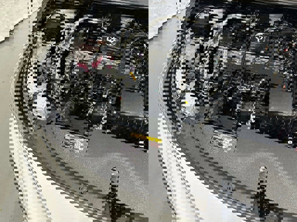 Used 2025 Toyota Corolla SE image 66