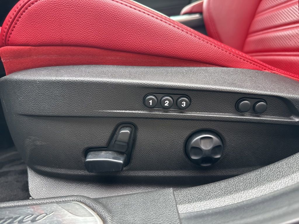 Used 2022 Alfa Romeo Giulia Veloce image 27