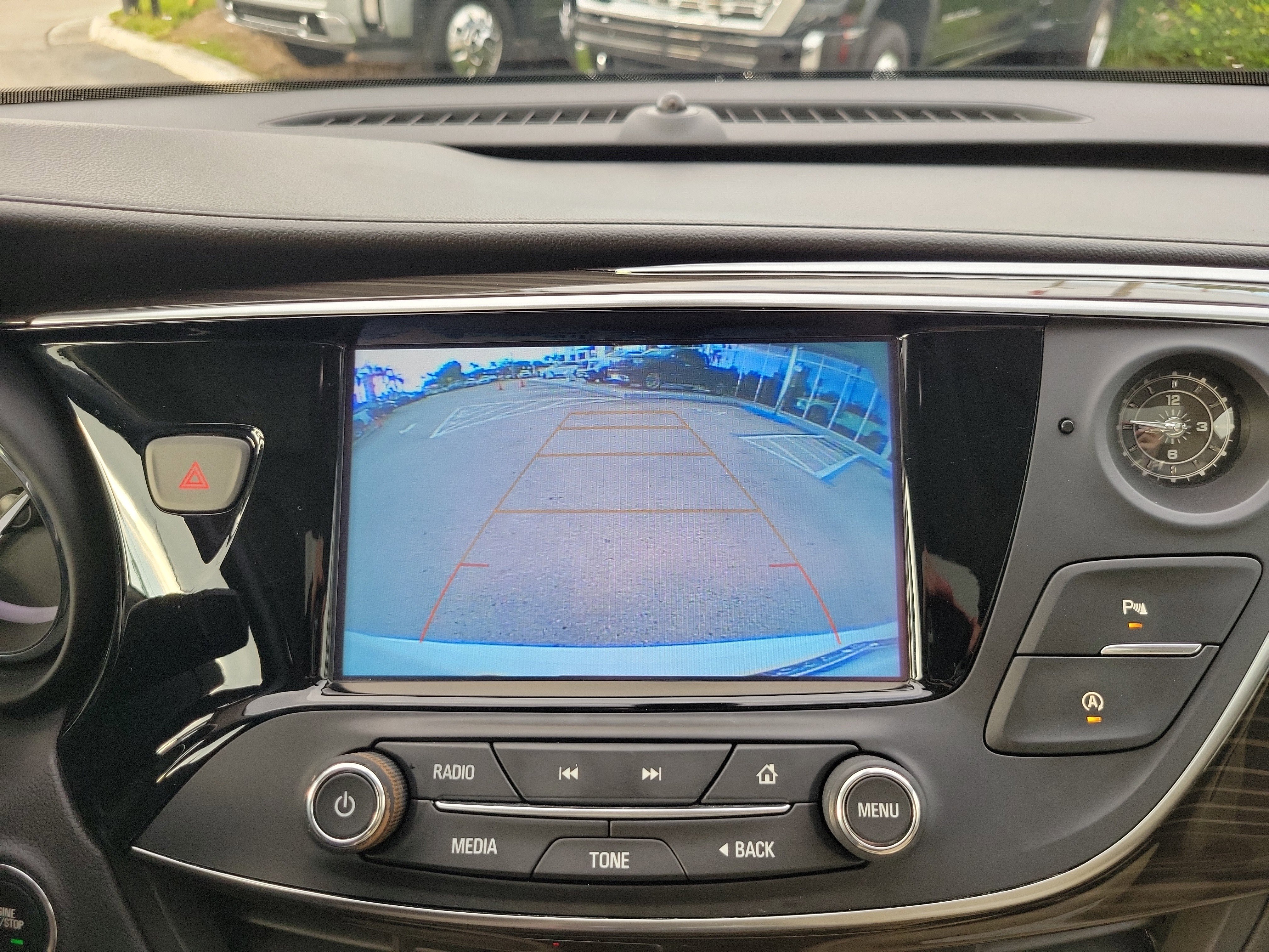 Used 2020 Buick Envision Essence w/ Experience Buick Package image 11