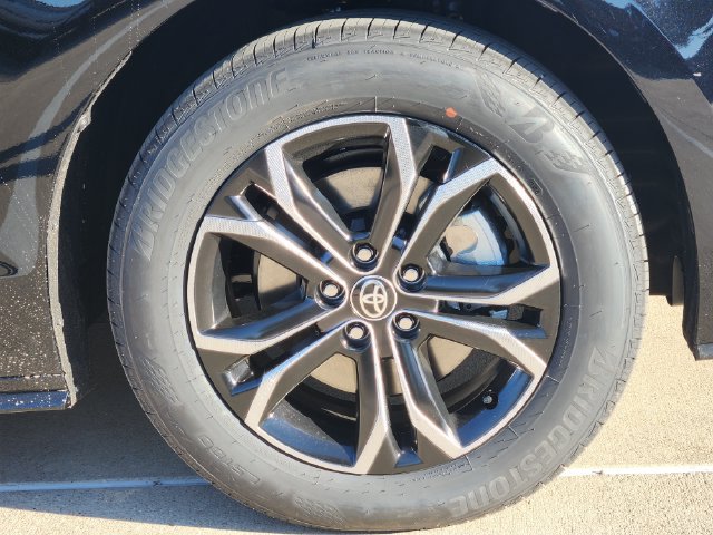 New 2026 Toyota Sienna Platinum AWD/4WD image 8