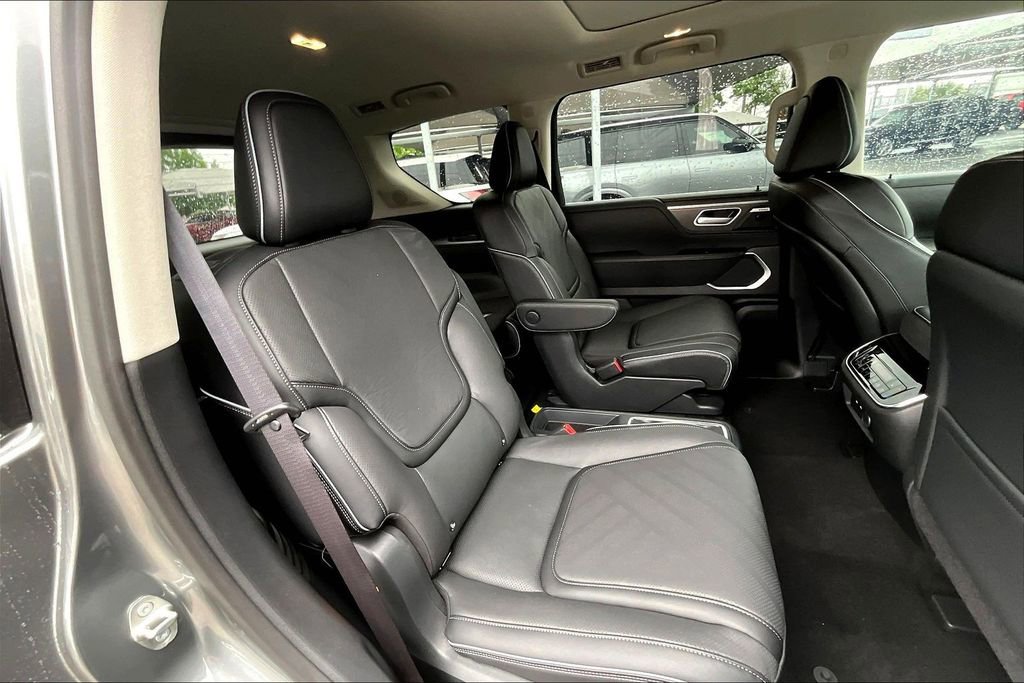 New 2026 INFINITI QX80 Luxe RWD image 18