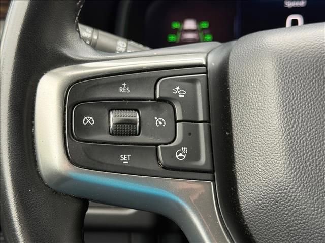 Used 2023 Chevrolet Suburban Premier image 19