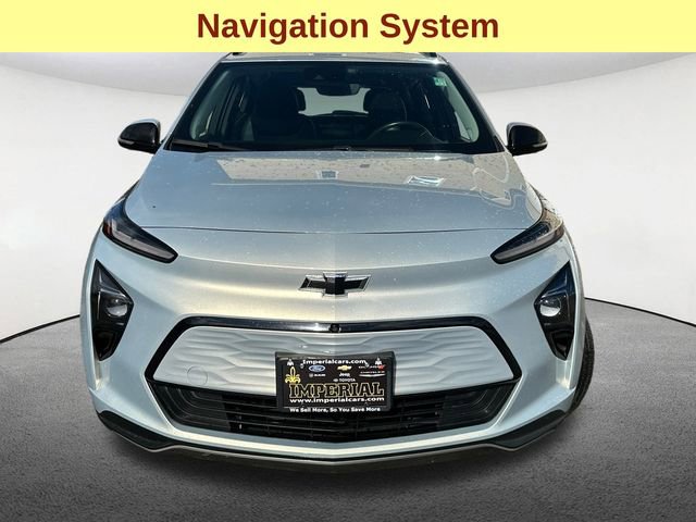 Used 2022 Chevrolet Bolt EUV Premier w/ Sun & Sound Package image 4