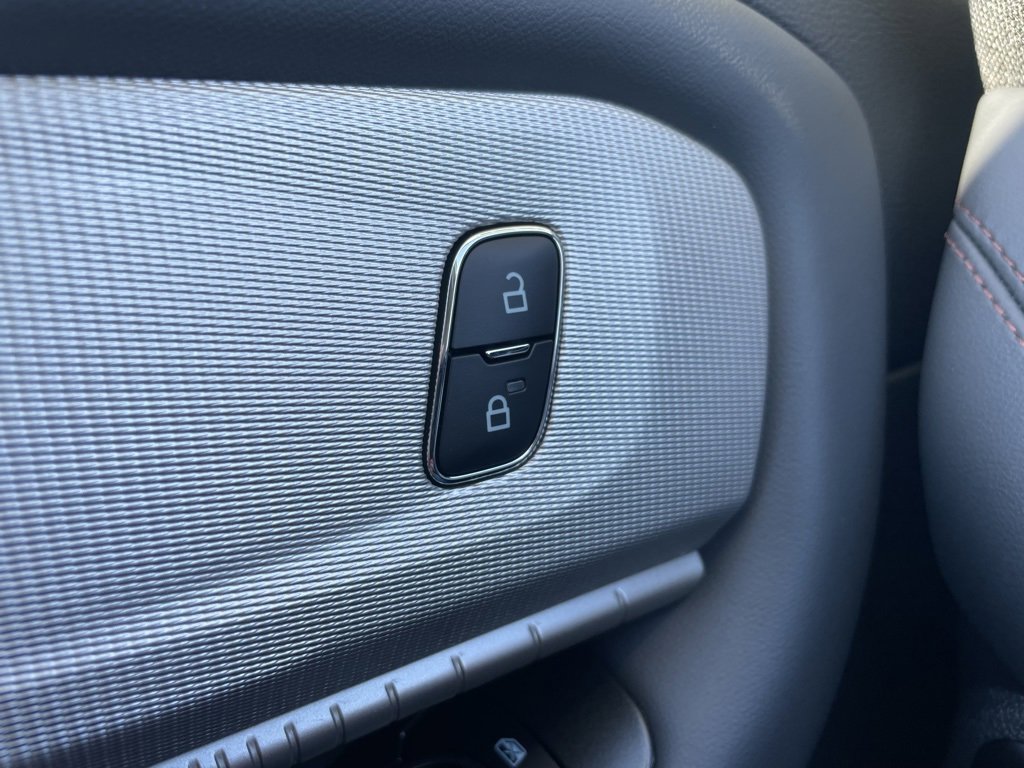 New 2026 Ford Explorer Active w/ Active Comfort Package image 28