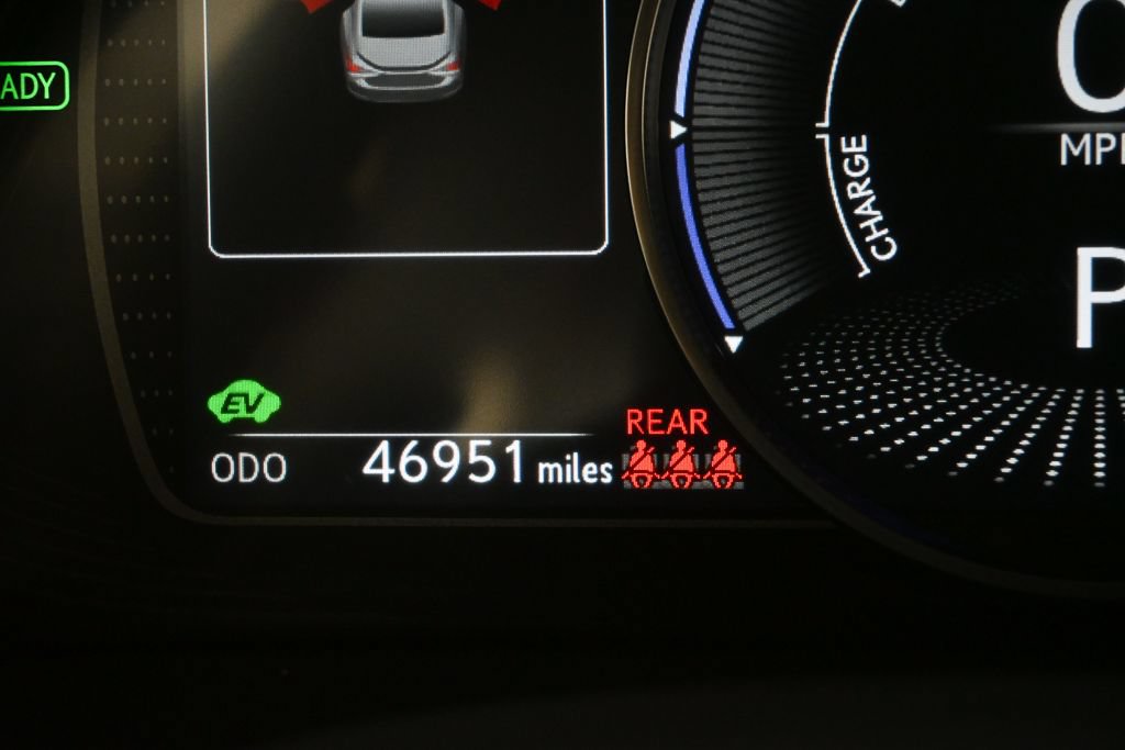 Used 2020 Lexus ES 300h w/ Accessory Package FWD image 9