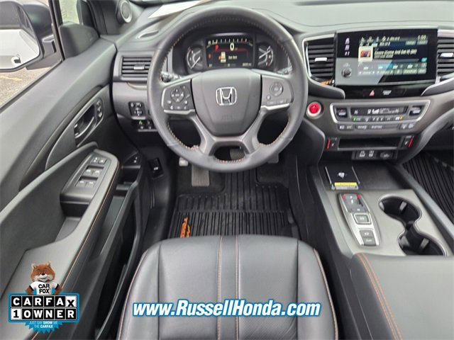 Certified 2025 Honda Passport TrailSport image 8