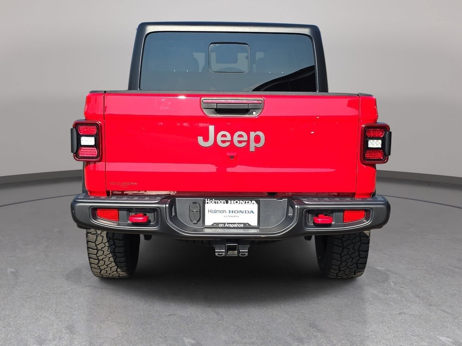 Used 2024 Jeep Gladiator Rubicon w/ Technology Group AWD/4WD image 7