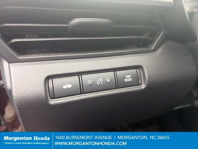 Used 2025 Nissan Altima 2.5 SV FWD image 12
