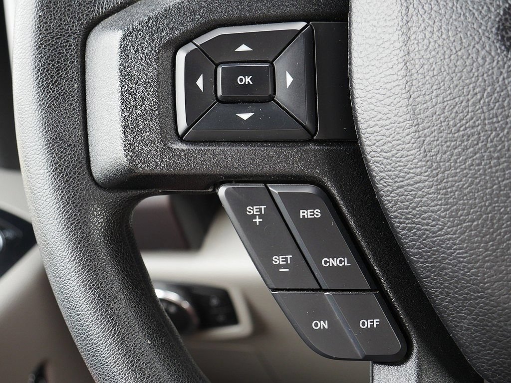 Used 2016 Ford F150 XLT AWD/4WD image 29