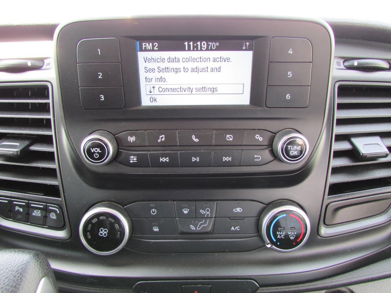 Used 2020 Ford Transit 150 XL RWD image 18