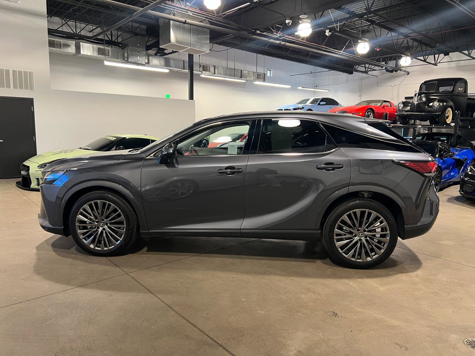 Used 2026 Lexus RX 450h AWD w/ Convenience Package image 6