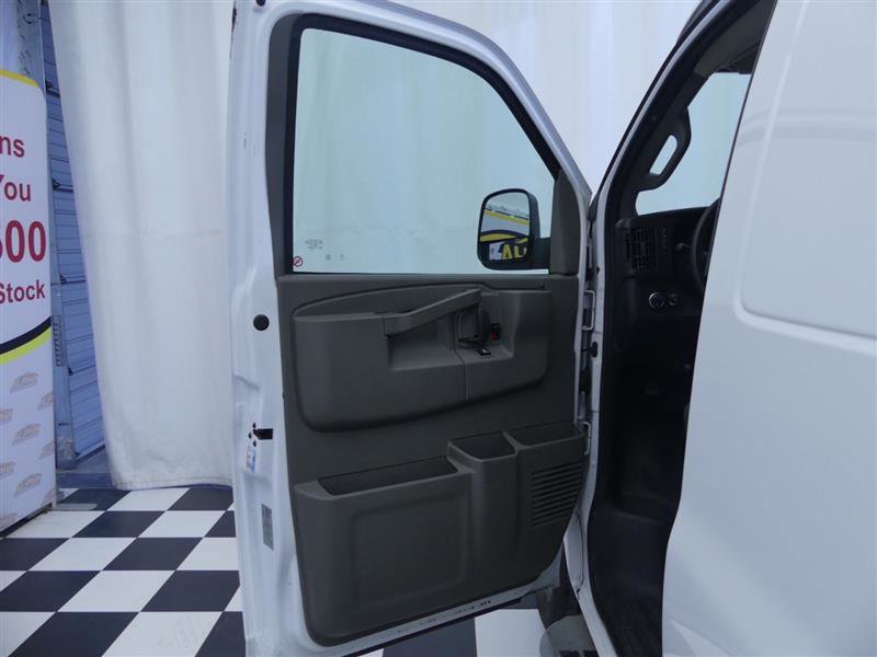Used 2023 Chevrolet Express 2500 w/ Driver Convenience Package image 17