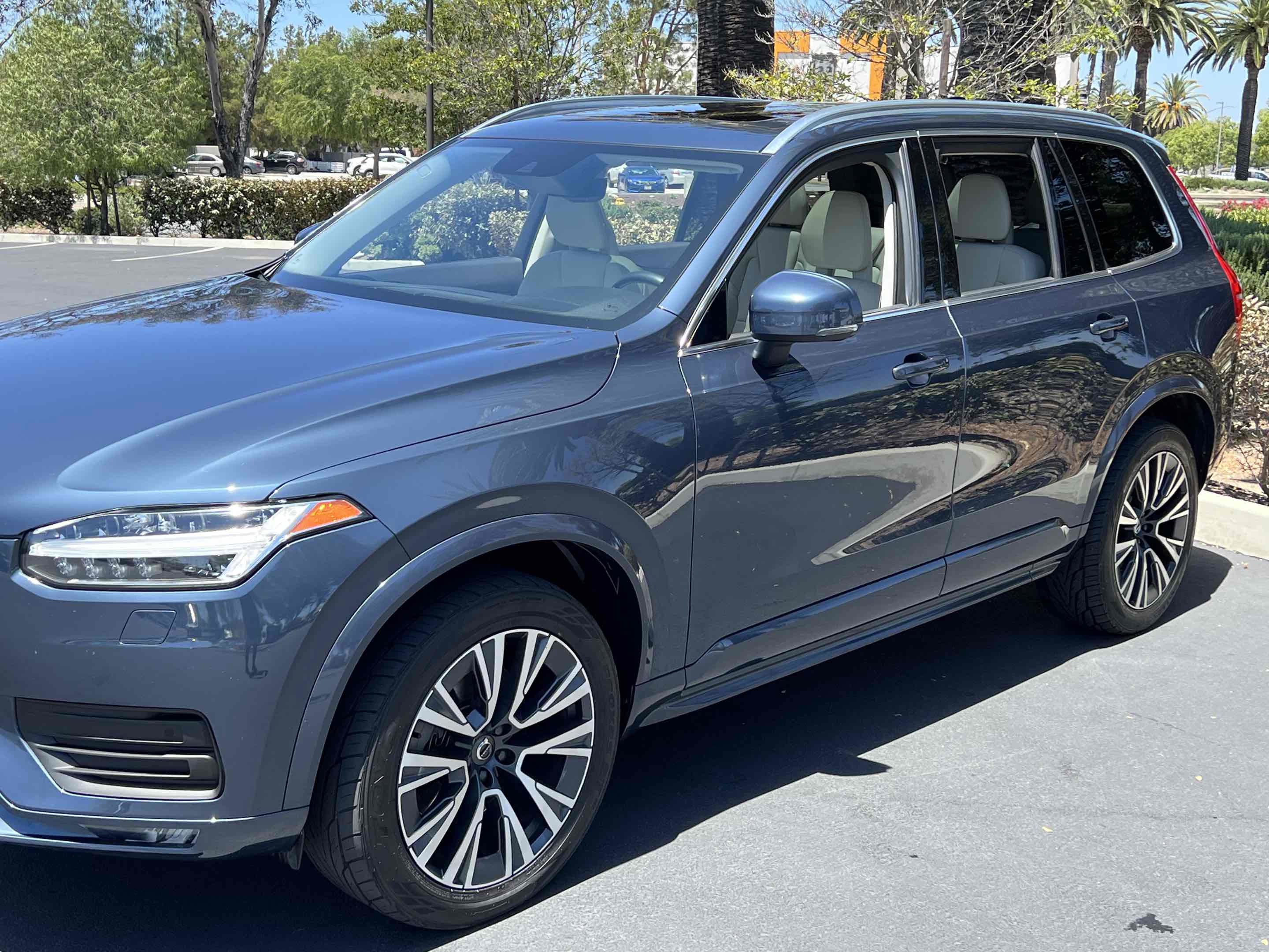 Used 2021 Volvo XC90 T5 Momentum AWD/4WD image 53
