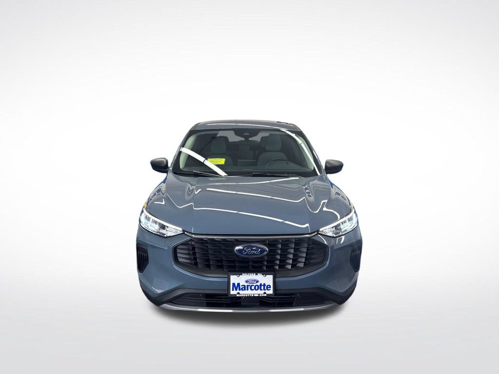 Certified 2023 Ford Escape Active AWD/4WD image 9
