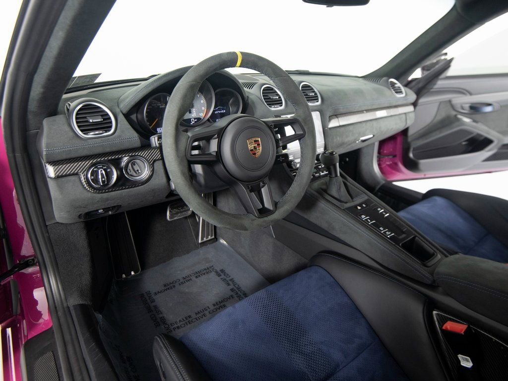 Used 2025 Porsche 718 Cayman GT4 RS image 15