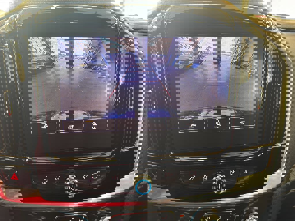 Used 2023 Chevrolet Traverse LT image 18