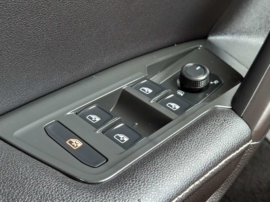 Used 2024 Volkswagen Tiguan S FWD image 30