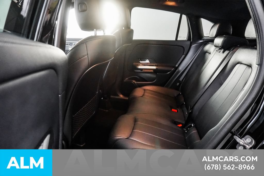 Used 2025 Mercedes-Benz GLA 250 image 17