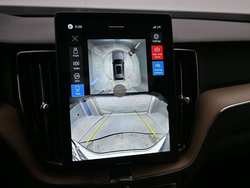 New 2026 Volvo XC60 B5 Plus w/ Climate Package AWD/4WD image 12