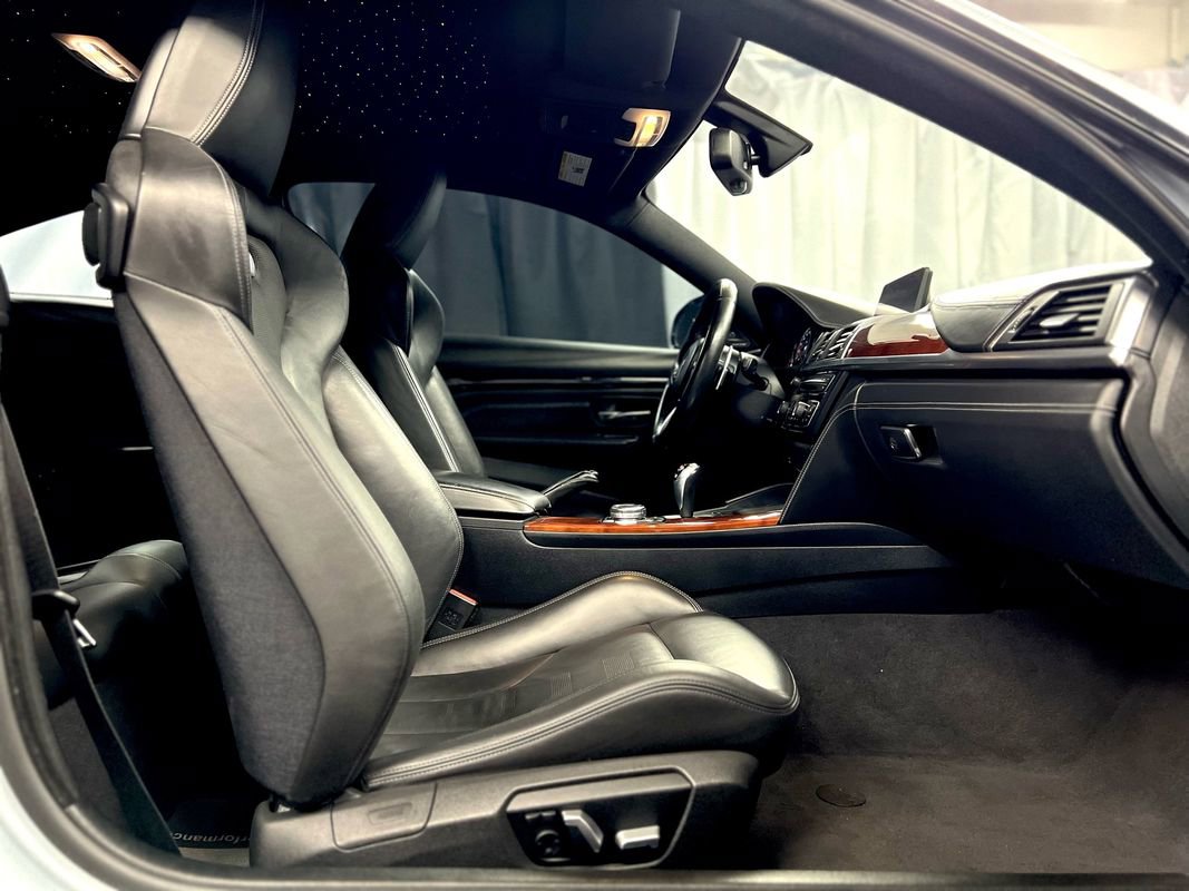 Used 2017 BMW M4 Coupe w/ Executive Package image 22