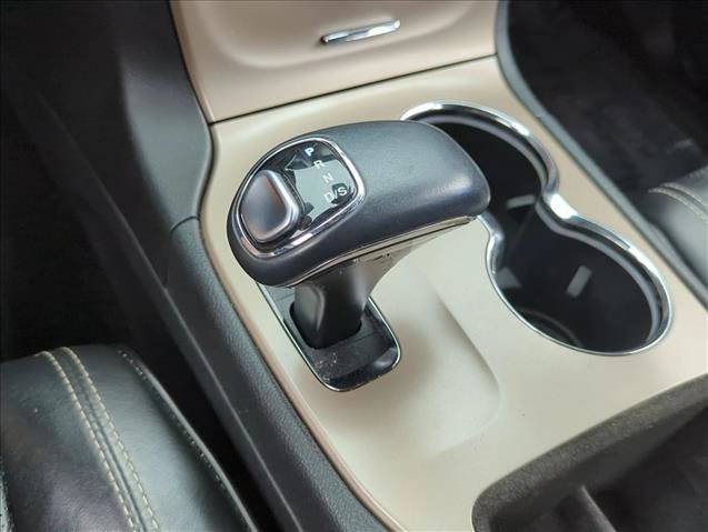Used 2015 Jeep Grand Cherokee Overland RWD image 12