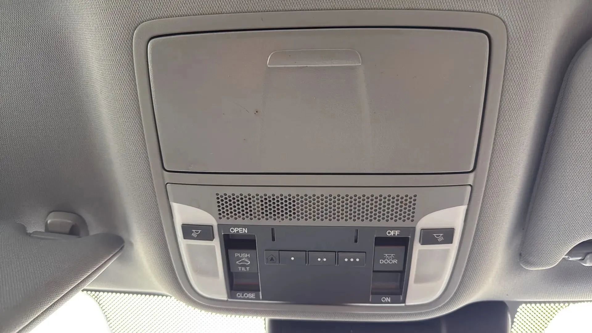 Used 2020 Acura TLX FWD image 21
