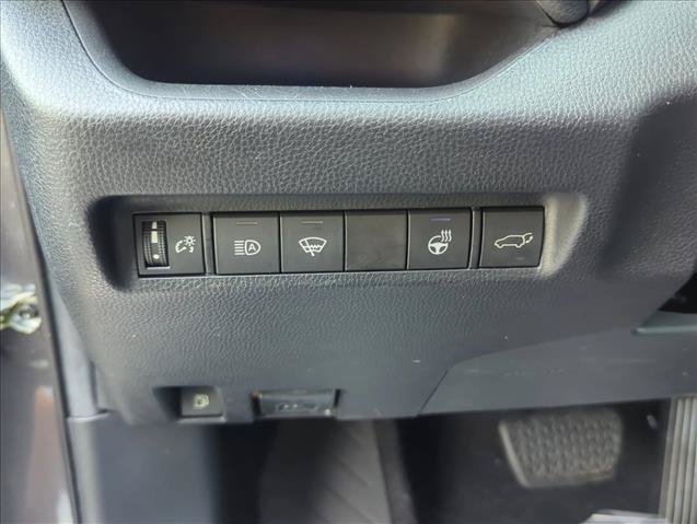 Used 2021 Toyota RAV4 XSE w/ XSE Grade Weather Package AWD/4WD image 11