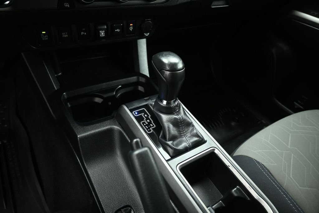 Used 2022 Toyota Tacoma TRD Off-Road w/ Technology Package RWD image 19