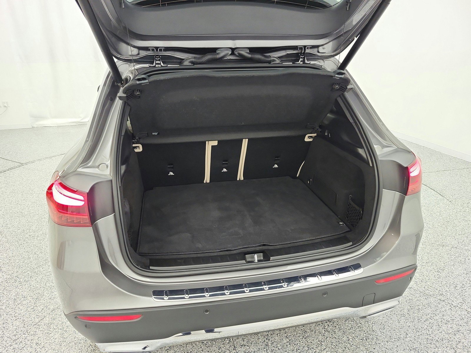 Used 2025 Mercedes-Benz GLA 250 image 22