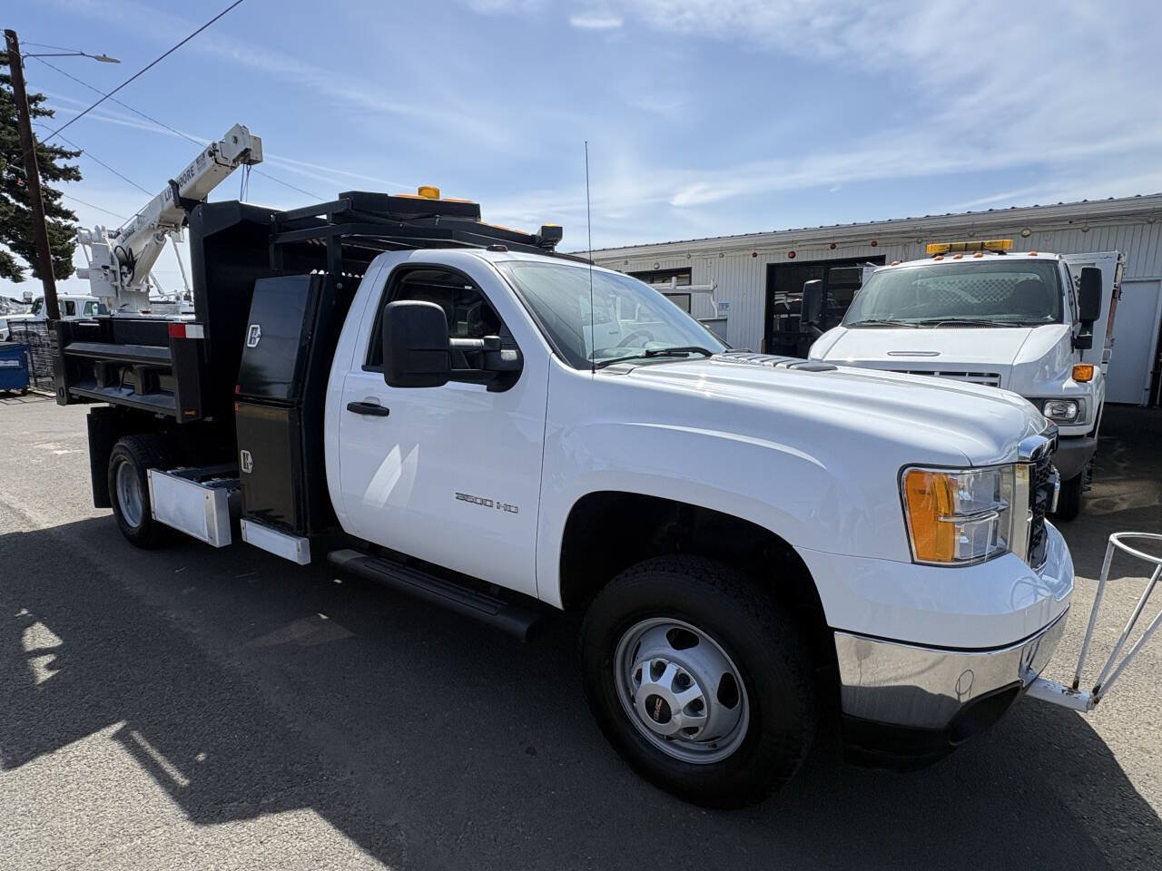 Used 2013 GMC Sierra 3500 W/T RWD image 6