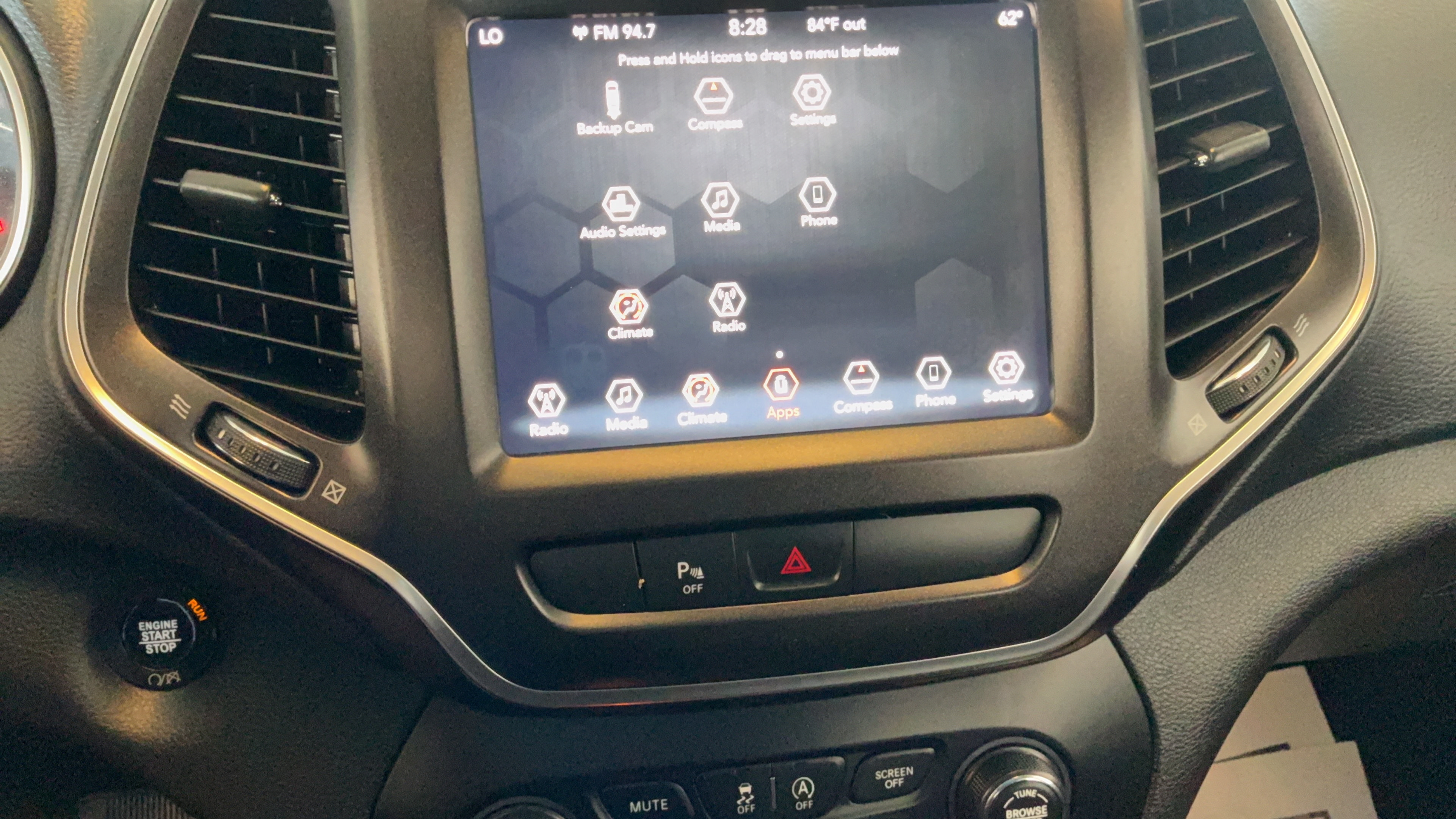 Used 2019 Jeep Cherokee Trailhawk AWD/4WD image 14