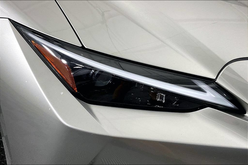 Used 2022 Lexus IS 300 w/ Accessory Package RWD image 35