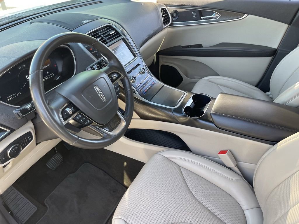 Used 2019 Lincoln Nautilus Reserve FWD image 19