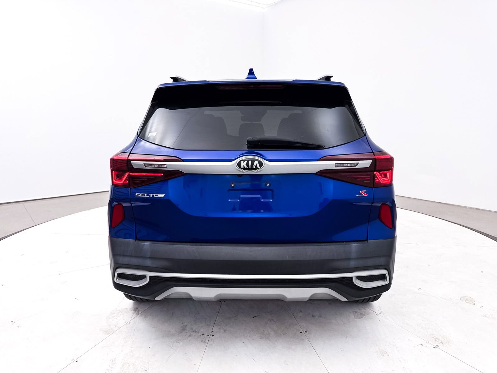 Used 2021 Kia Seltos S FWD image 16