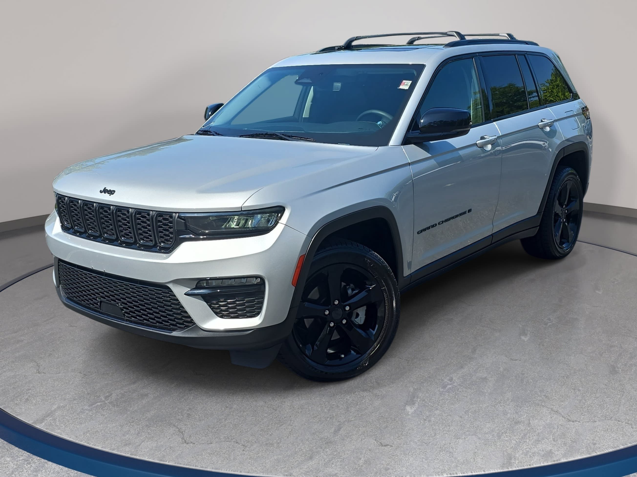 Used 2023 Jeep Grand Cherokee Limited w/ Black Appearance Package