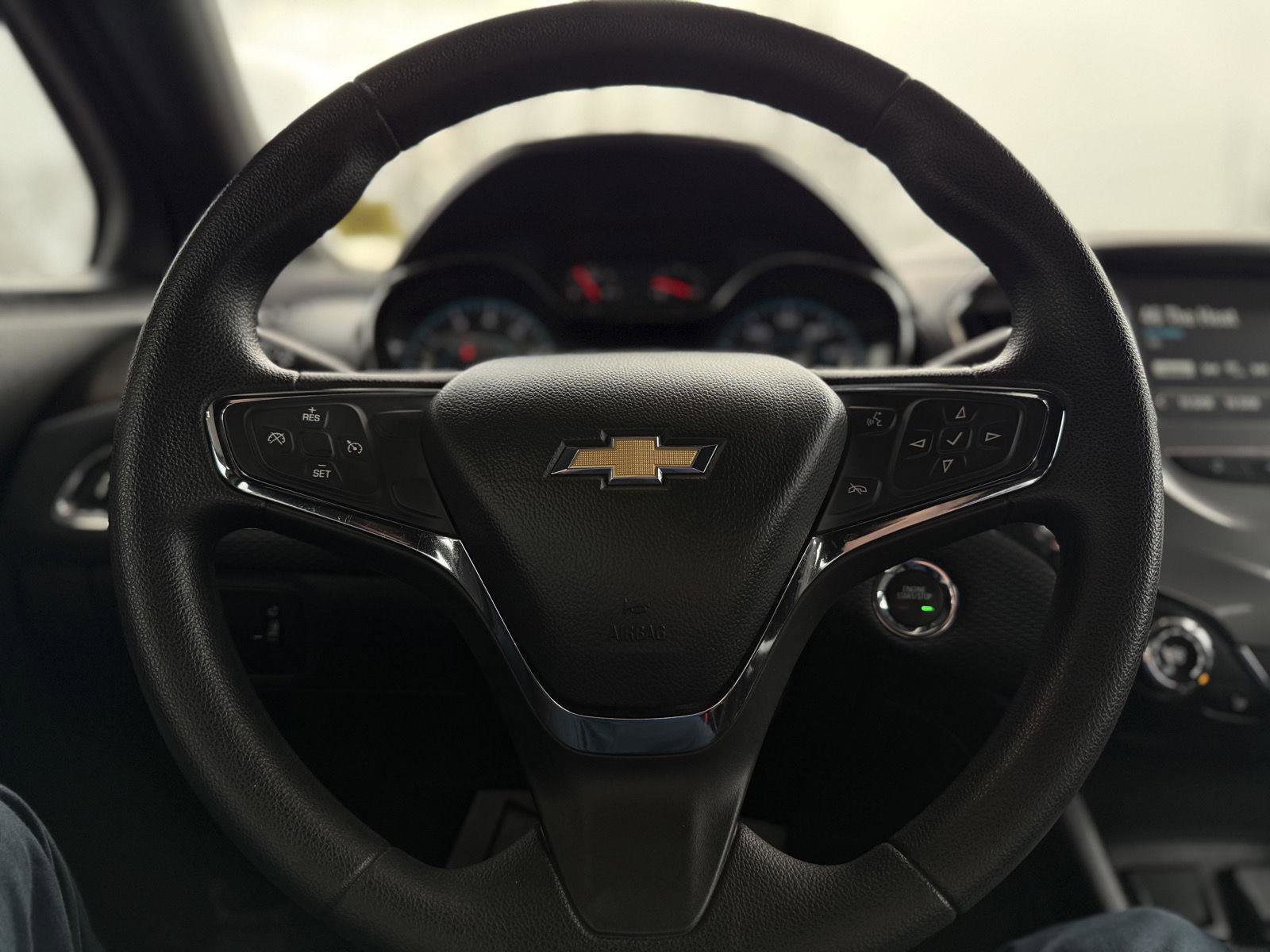 Used 2018 Chevrolet Cruze LT w/ Convenience Package image 16
