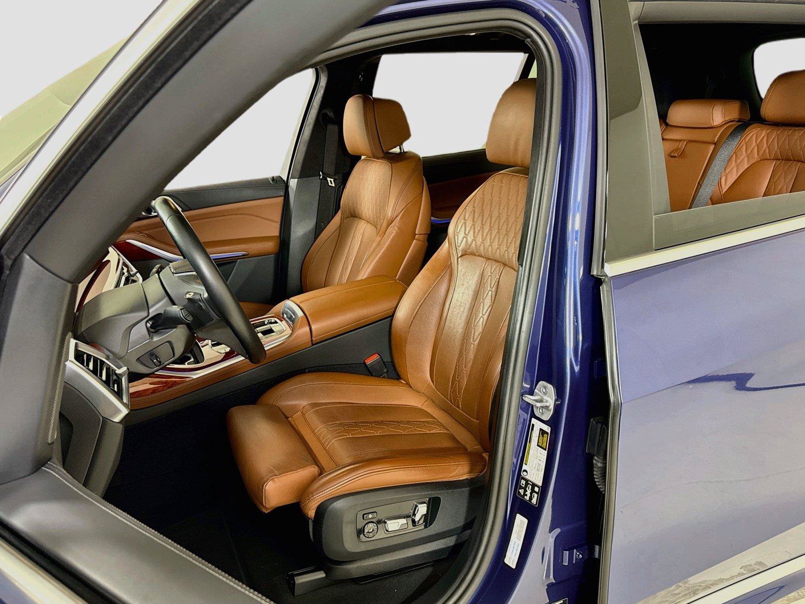 Used 2024 BMW ALPINA XB7 AWD/4WD image 13
