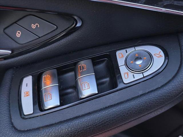 Used 2018 Mercedes-Benz GLC 300 image 12
