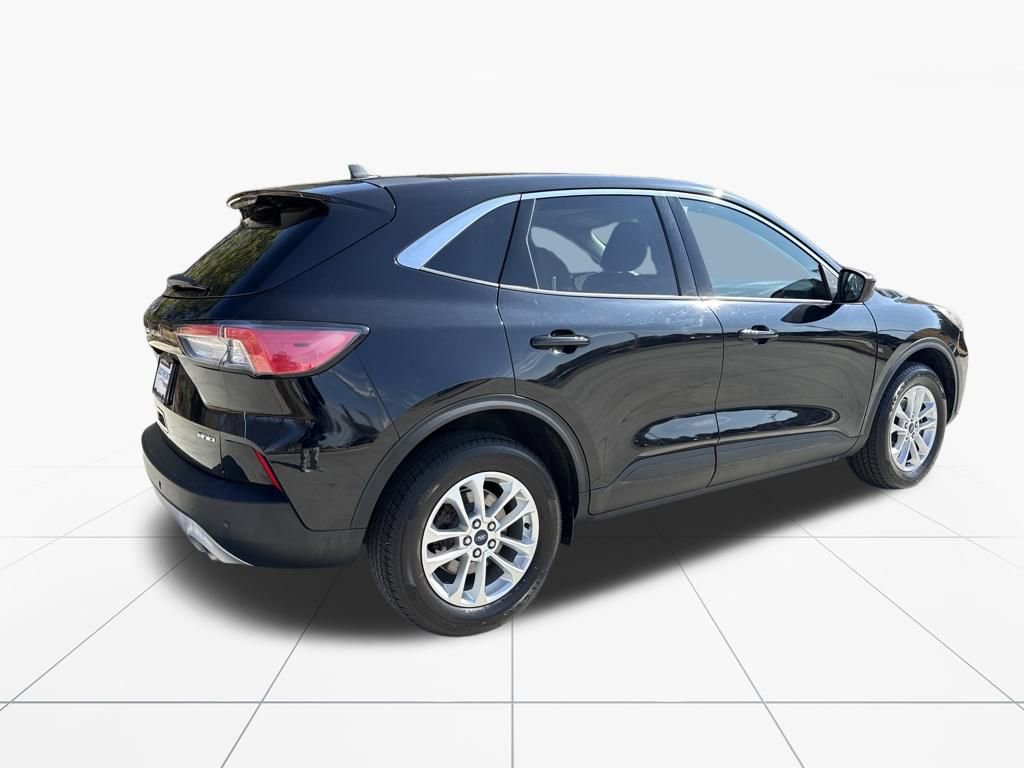 Used 2021 Ford Escape SE image 9