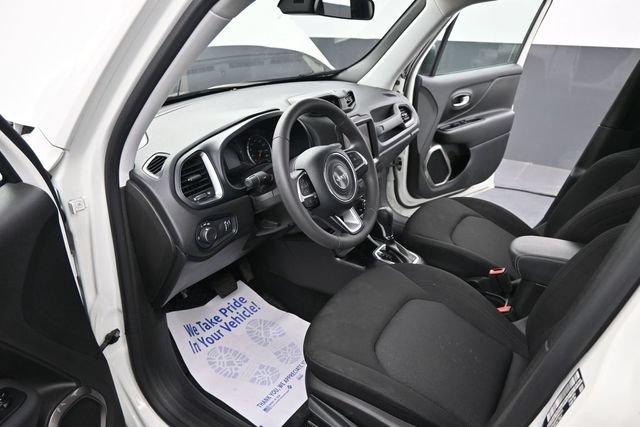 Used 2023 Jeep Renegade Latitude AWD/4WD image 11