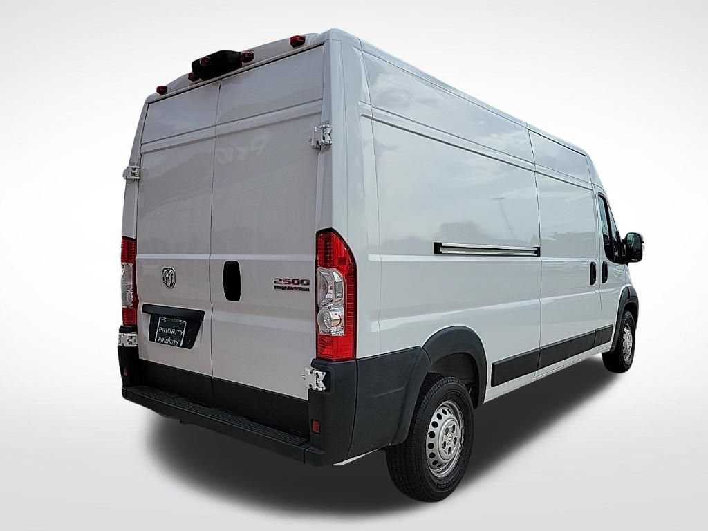 Used 2025 RAM ProMaster 2500 w/ Convenience Group FWD image 4