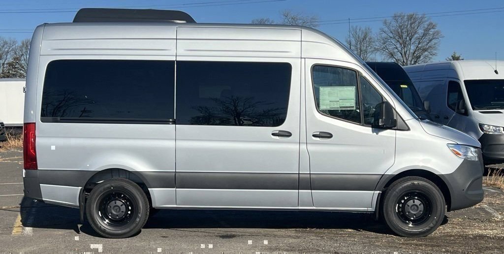 New 2025 Mercedes-Benz Sprinter 2500 image 3
