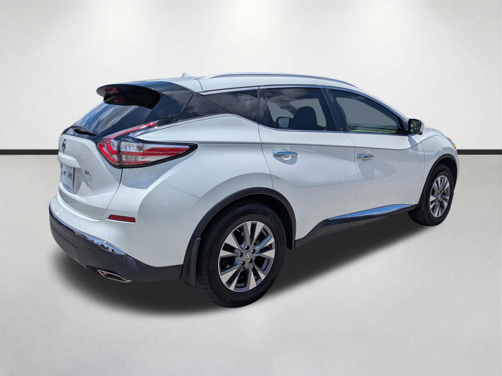 Used 2015 Nissan Murano SL w/ SL Technology Package FWD image 4