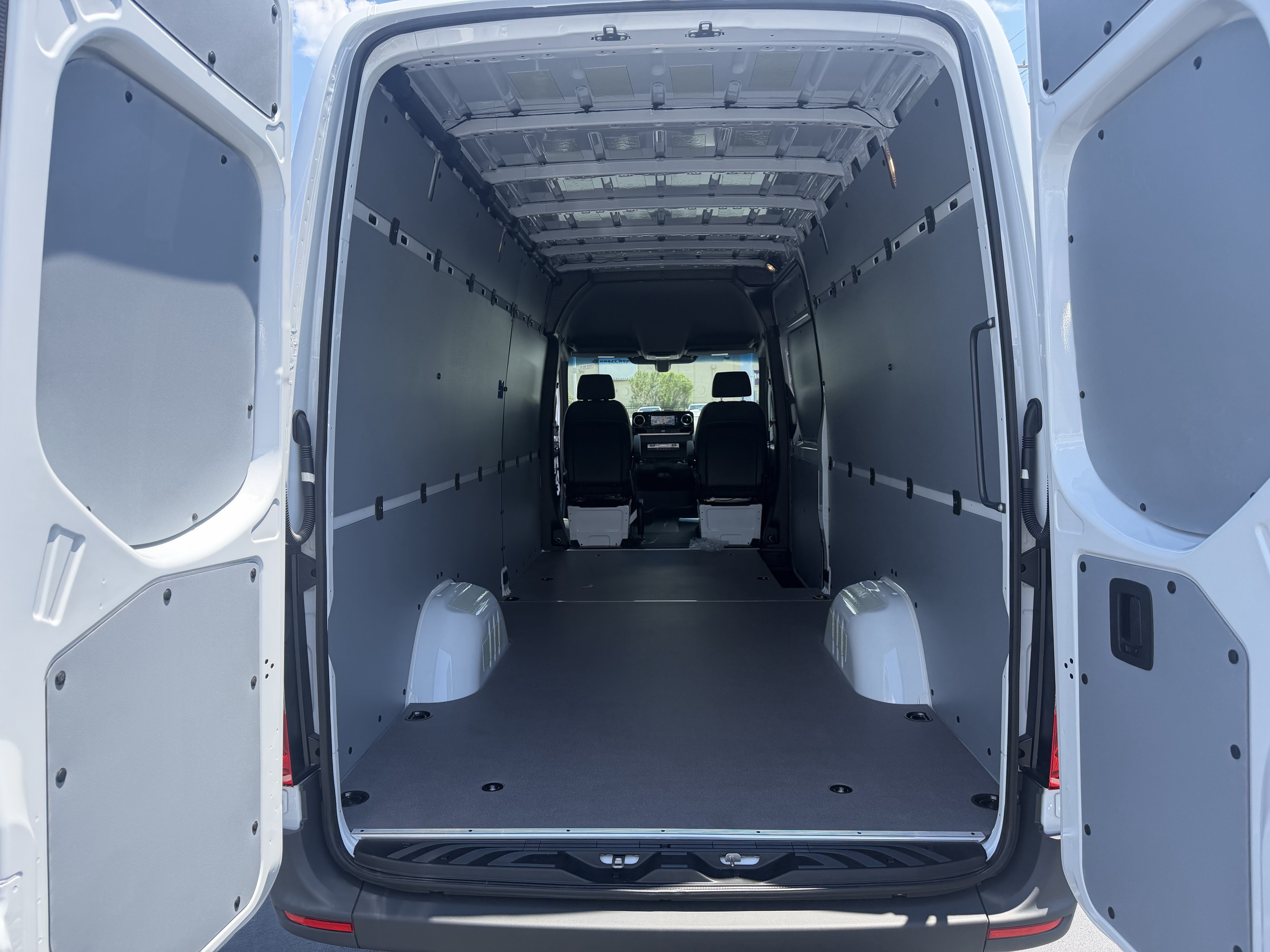 New 2026 Mercedes-Benz Sprinter 2500 image 29