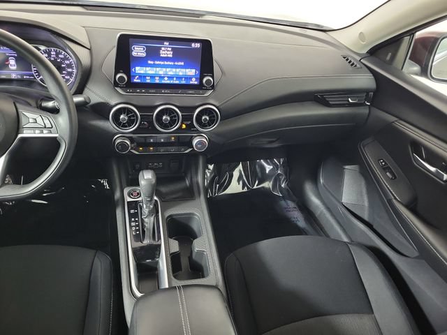 Used 2024 Nissan Sentra SV FWD image 17