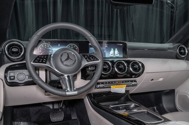 Used 2026 Mercedes-Benz CLA 250 image 18