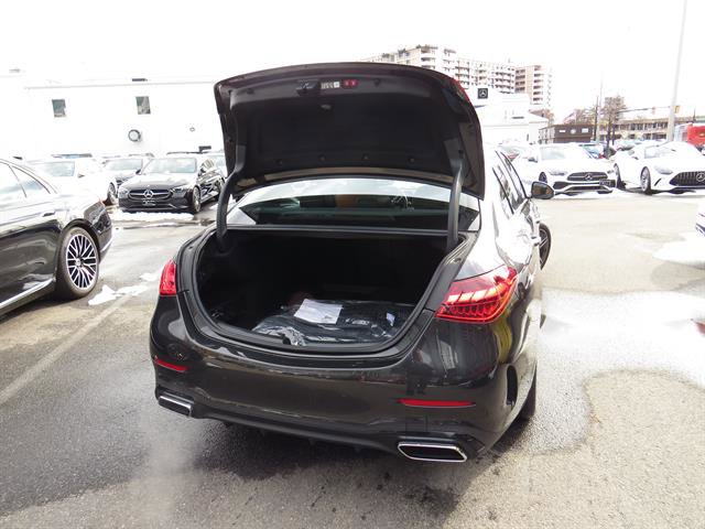 Used 2025 Mercedes-Benz C 300 4MATIC Sedan image 32