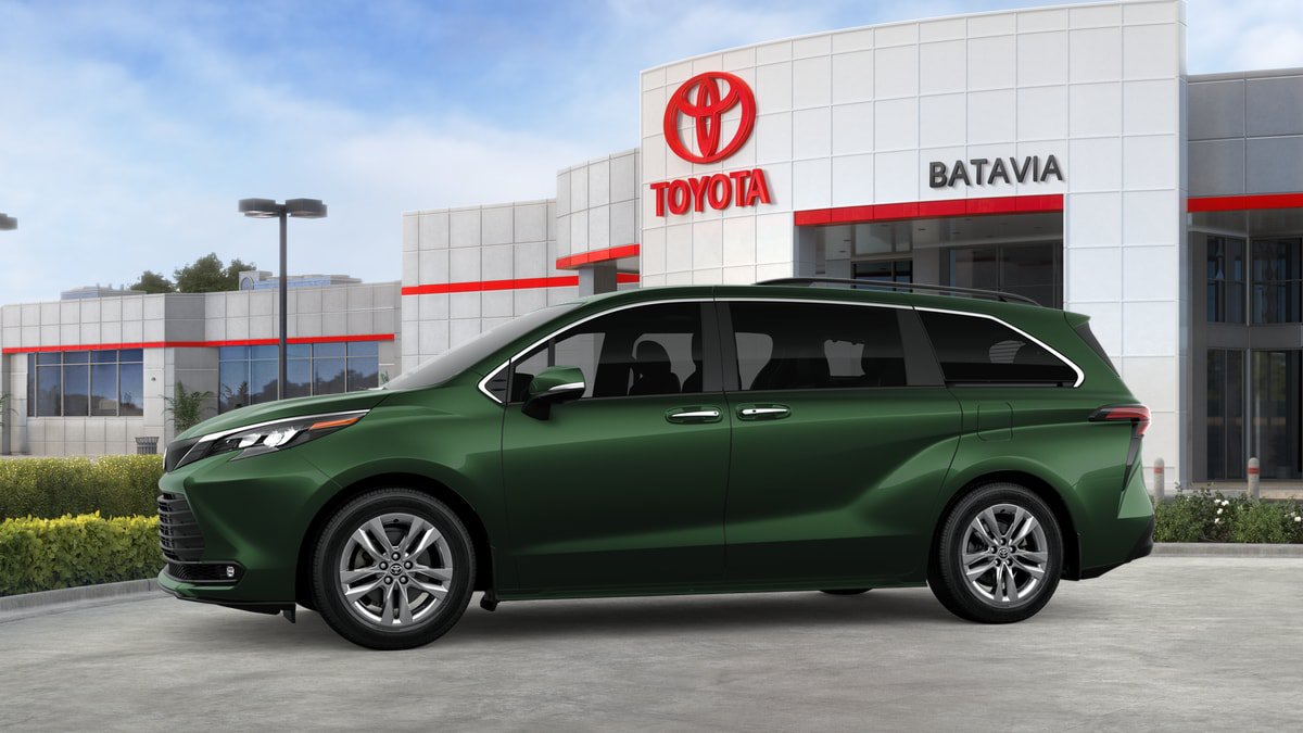 New 2026 Toyota Sienna XLE AWD/4WD image 3