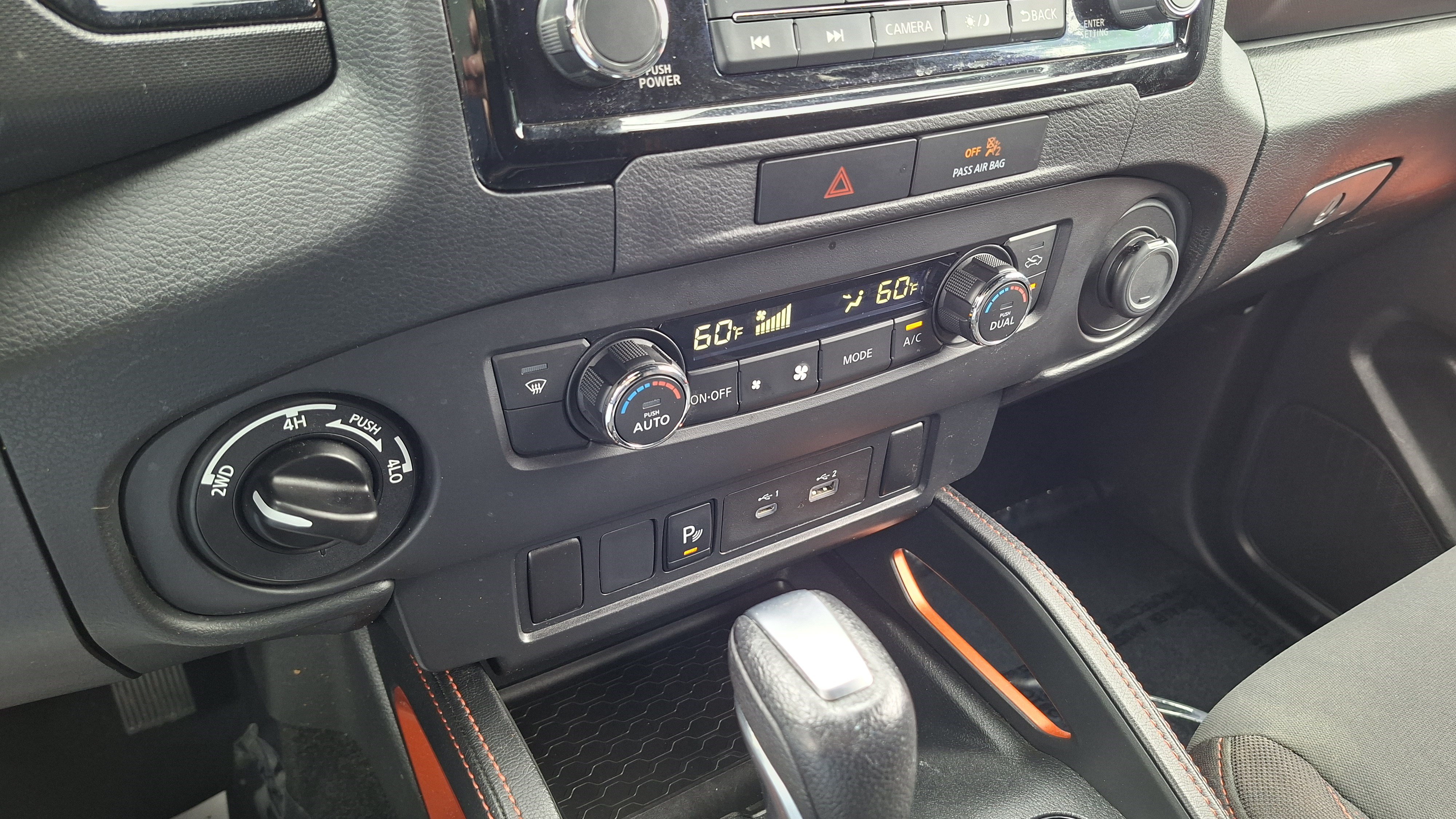 Used 2023 Nissan Frontier PRO-4X w/ Technology Package AWD/4WD image 15