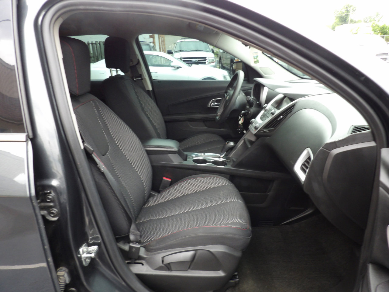 Used 2017 Chevrolet Equinox LS image 21